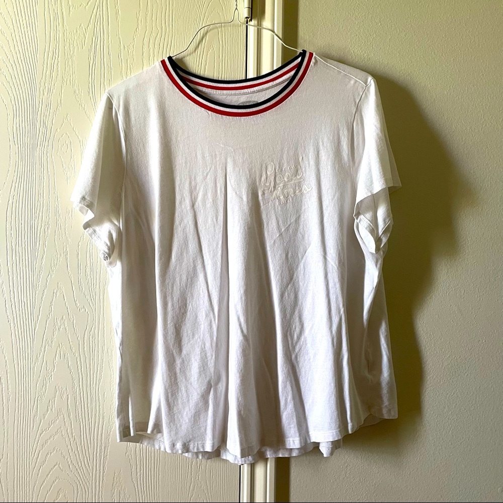 OLD NAVY WHITE TEE XXL